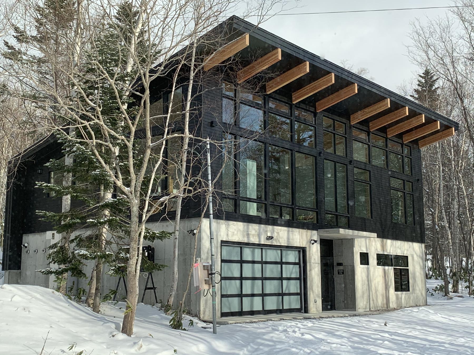 Tahi House