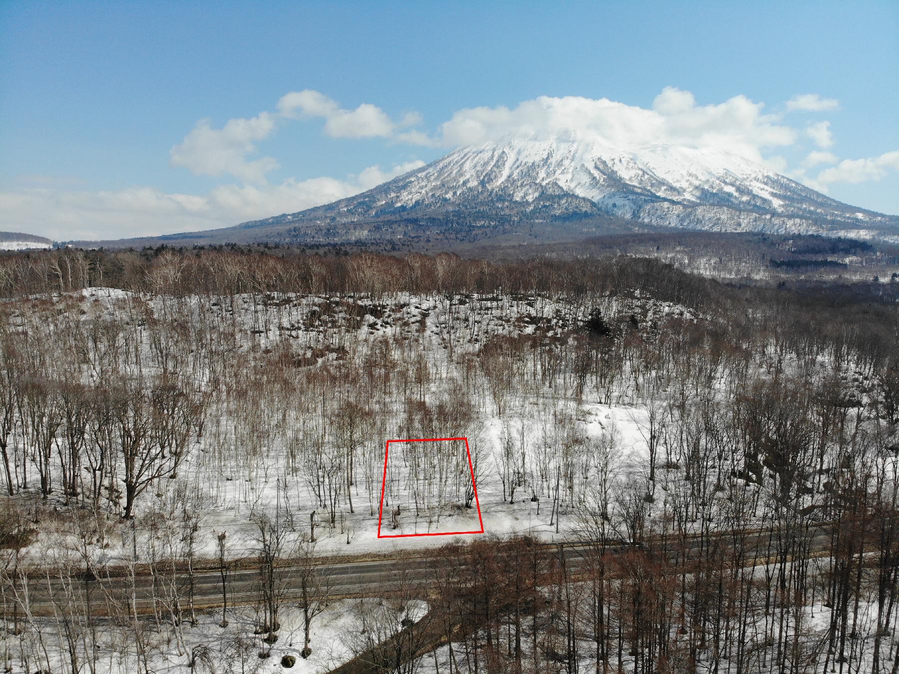 国道5号線沿いの土地